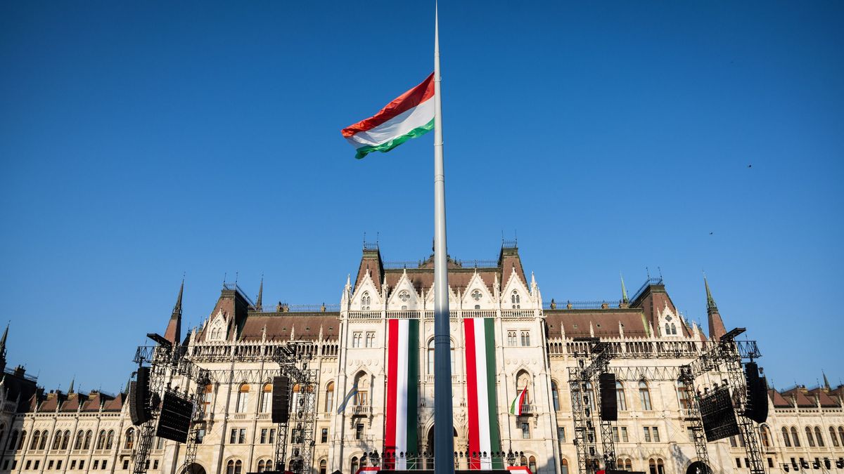 1b9503700f7542f6889f6944e45c1a98